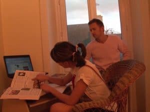 Porno jeune étudiante accro à la bite sodomisée